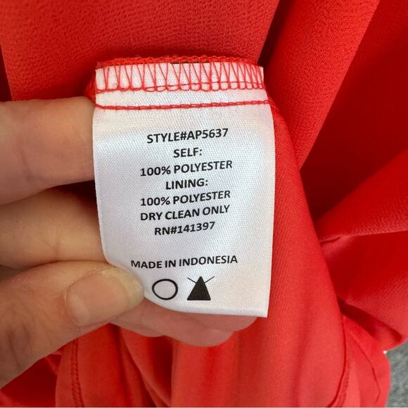 Astr The Label Coral Peach Ruffled Romper Size Large - Picture 7 of 7